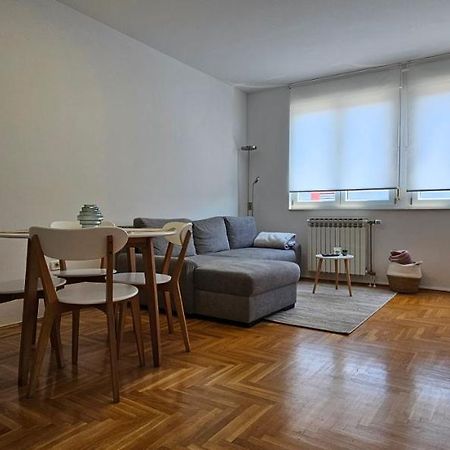 Uptown Place Apartment 扎达尔 外观 照片