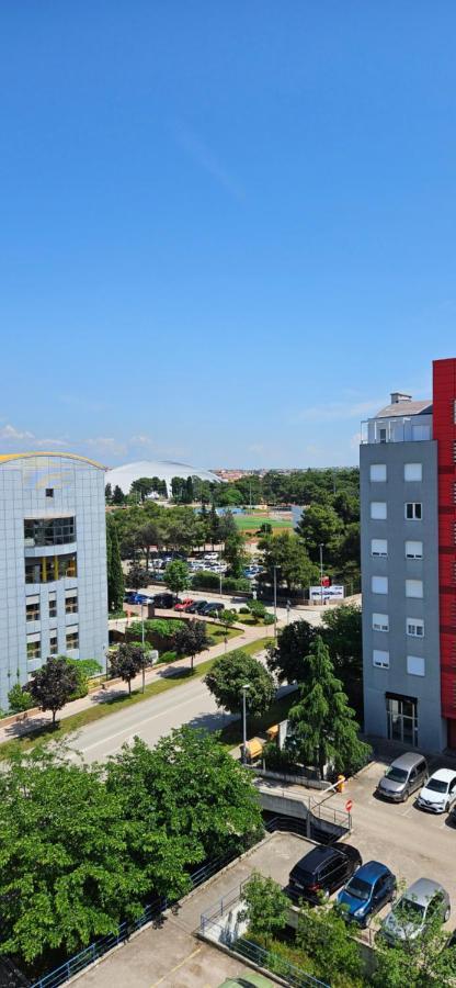 Uptown Place Apartment 扎达尔 外观 照片