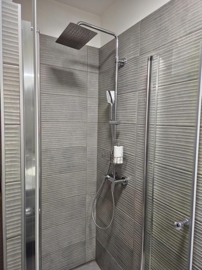 Uptown Place Apartment 扎达尔 外观 照片